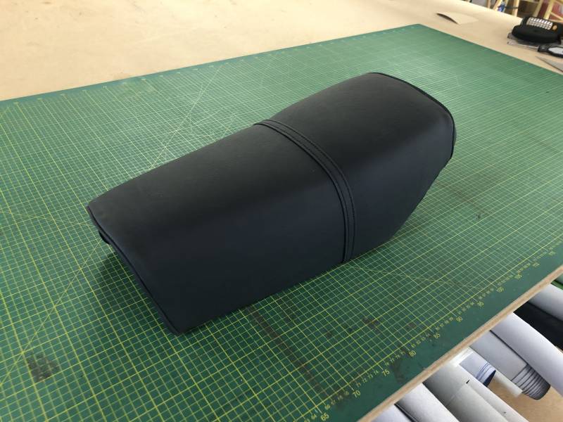 Rénovation selle de moto 125 DTMX au HAVRE