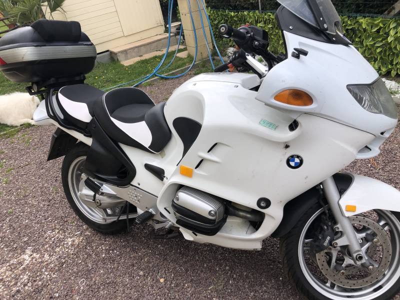 Réalisation complète d'une selle confort pour moto BMW 1150 RT, proche de FECAMP