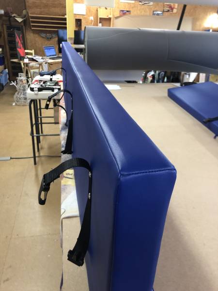 Pose de sangles avec fermetures automatiques 