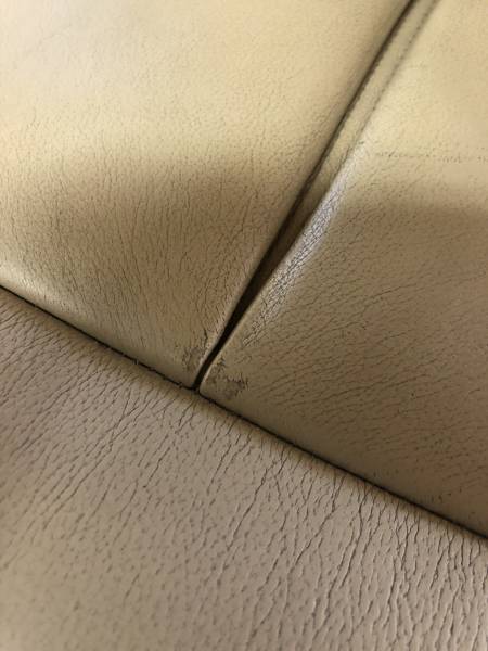 Etat d'origine du siège en cuir avant rénovation