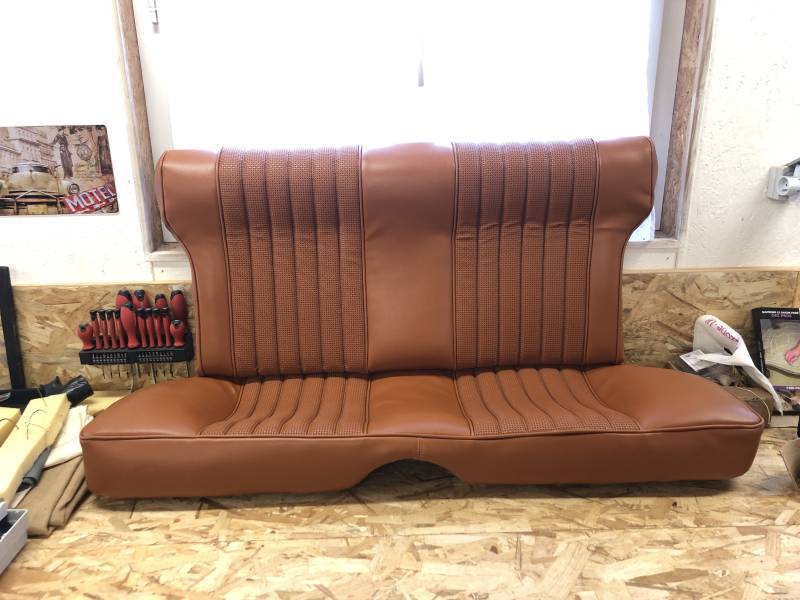 Réfection d'une banquette de voiture ancienne Yvetot