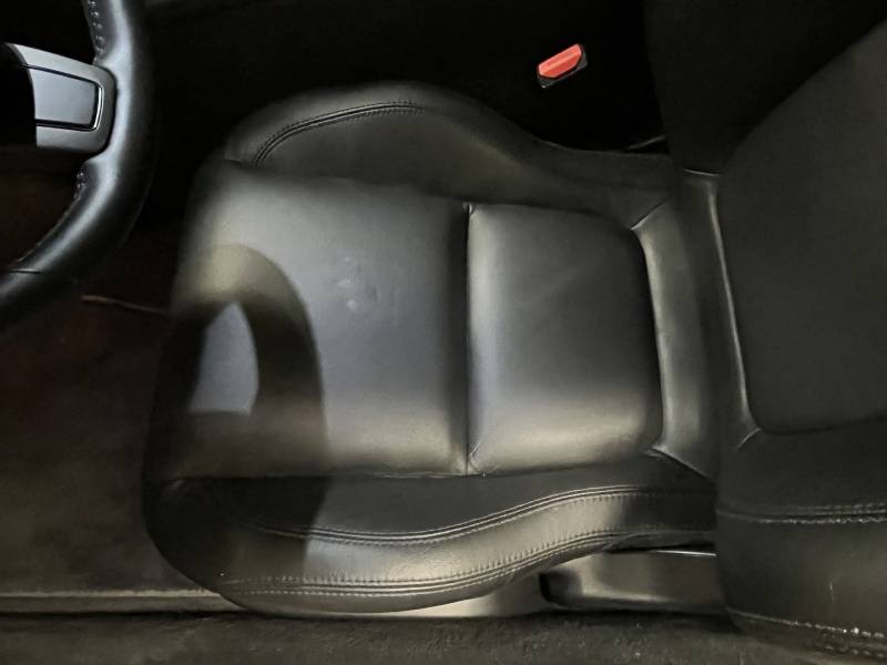 Siège en cuir Jaguar F coupé S