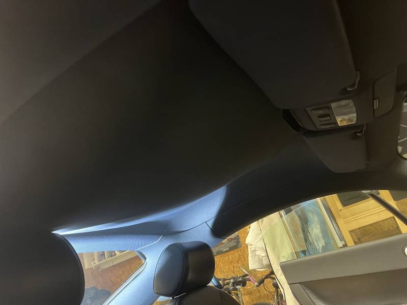 Ciel de toit AUDI TT décollé