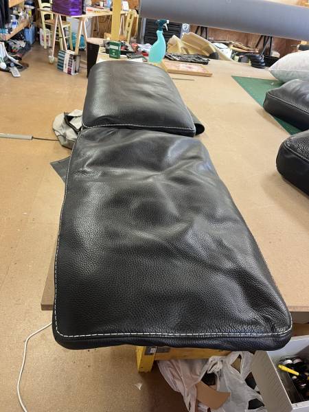 Coussins accoudoirs canapé