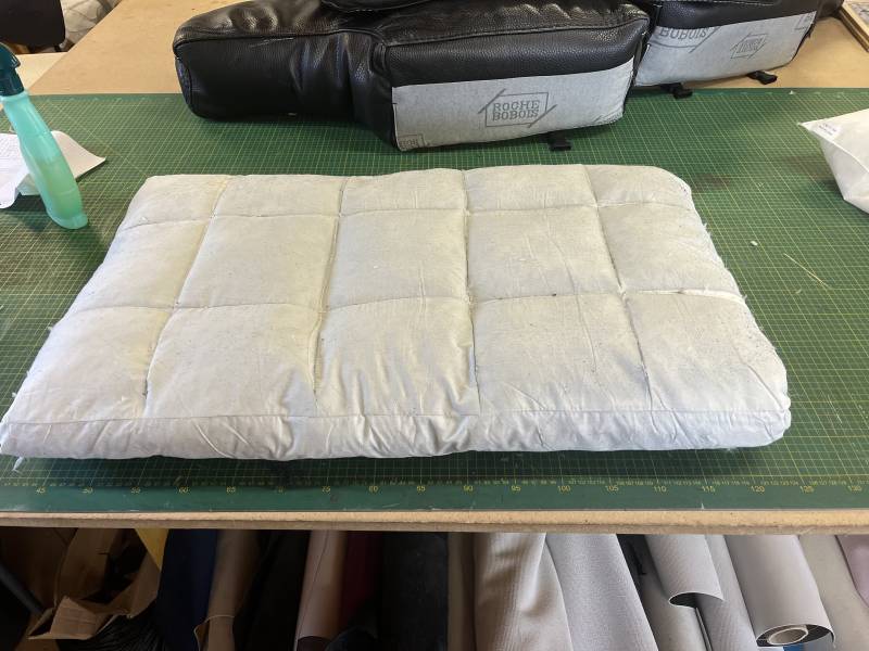 Garniture coussins accoudoirs après