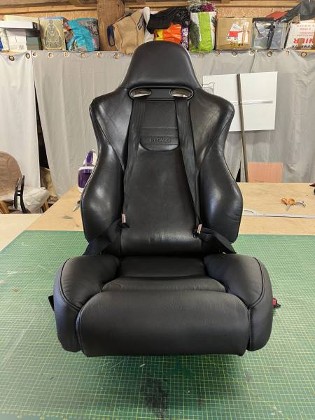 Siège en cuir Récaro vedette pilote du HAVRE