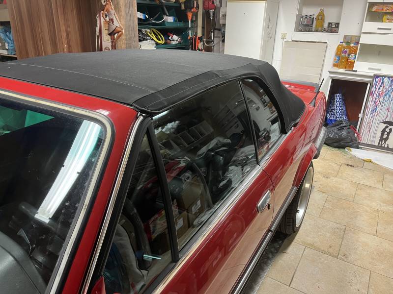 Vue de coté capote d'origine BMW 325i