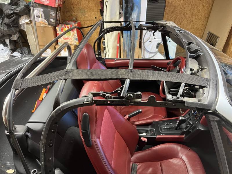 SANGLES D'ARCEAUX REMPLACÉES BMW Z3 E36